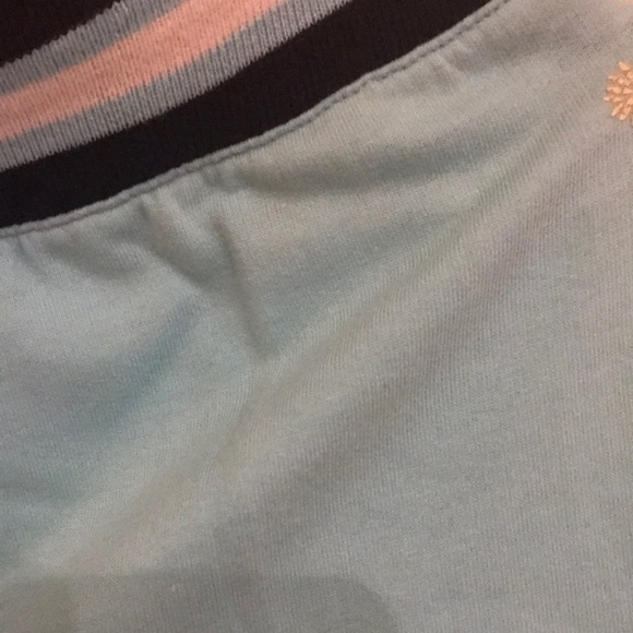 Blue two piece athletic gear - Picture 3 of 6